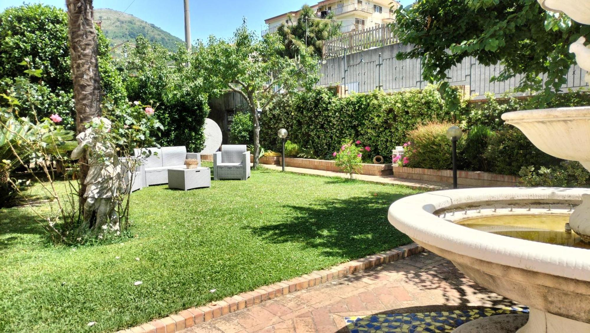 Casa Lamberti B&B Cava deʼ Tirreni Exterior foto